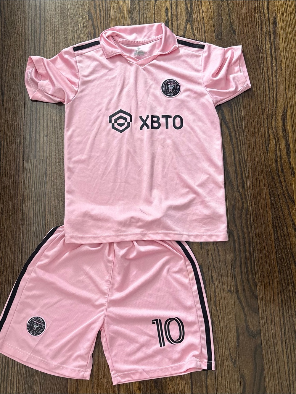 MESSI Miami Soccer Jersey Set Youth Size 26 small mark on Jersey